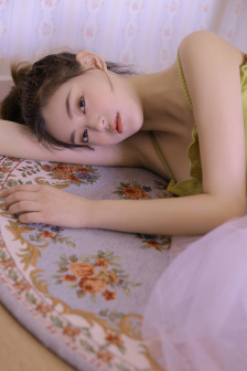 淫乱的女高中生